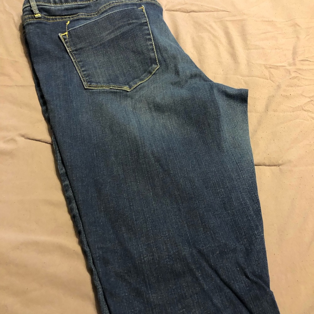 Mossimo Jeans - Picture 2 of 3